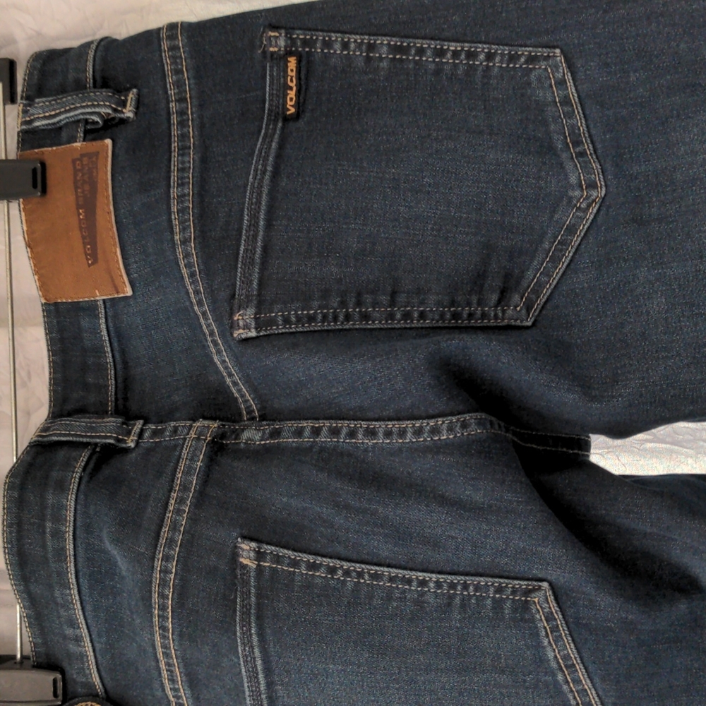 Jeans - Picture 3 of 4
